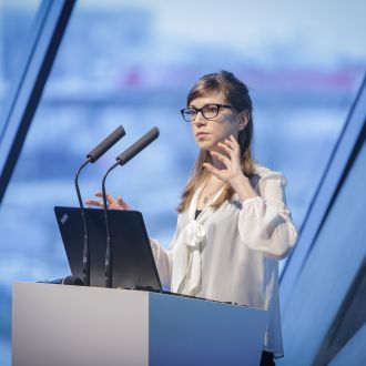 Mojca Marinšek, podjetje Riko, med predstavitvijo